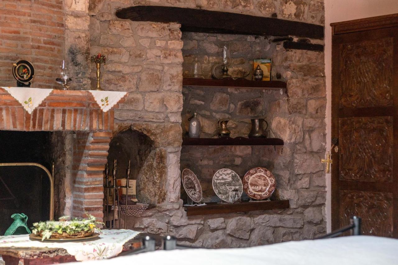 Bujtina Kodiket Guesthouse Berat Bagian luar foto